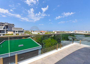 4+1 Villa mit modernem Design in der malerischen Gegend von Kargicak