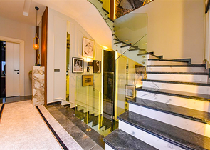 4+1 Villa mit modernem Design in der malerischen Gegend von Kargicak