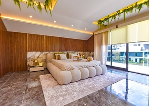 4+1 Villa mit modernem Design in der malerischen Gegend von Kargicak