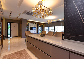 4+1 Villa mit modernem Design in der malerischen Gegend von Kargicak