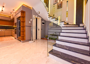 4+1 Villa mit modernem Design in der malerischen Gegend von Kargicak