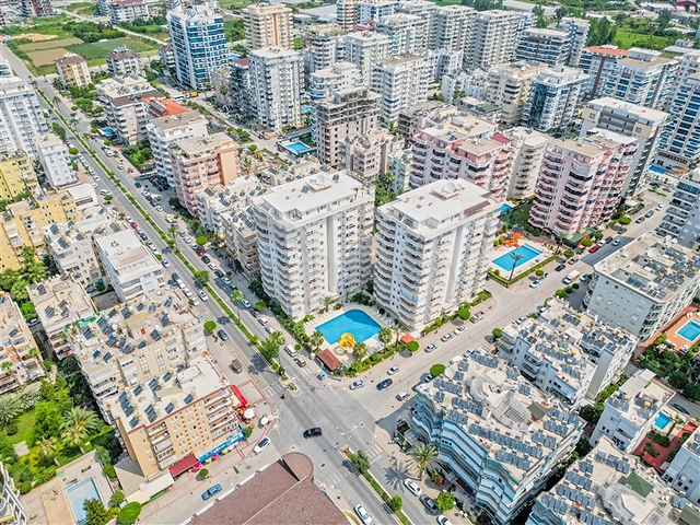 Wohnung 2+1 150 Meter vom Meer entfernt in der malerischen Gegend von Mahmutlar