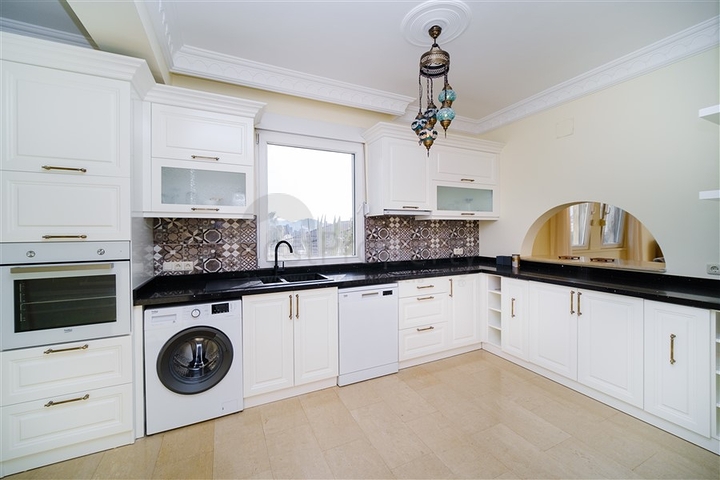 3+1 Villa in Konakly