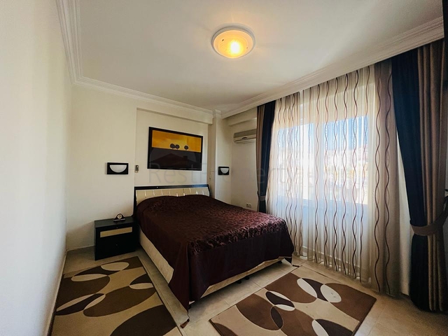 Geräumige 1+1-Wohnung in der Gegend von Dschikkilli.    