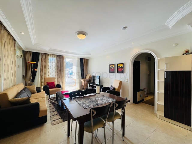 Geräumige 1+1-Wohnung in der Gegend von Dschikkilli.    