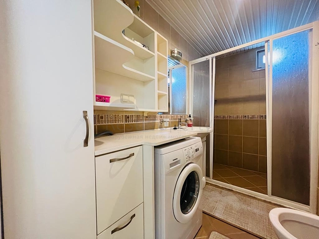 Geräumige 1+1-Wohnung in der Gegend von Dschikkilli.    