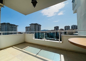 Geräumige 1+1-Wohnung in der Gegend von Dschikkilli.    