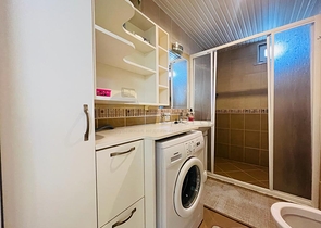 Geräumige 1+1-Wohnung in der Gegend von Dschikkilli.    