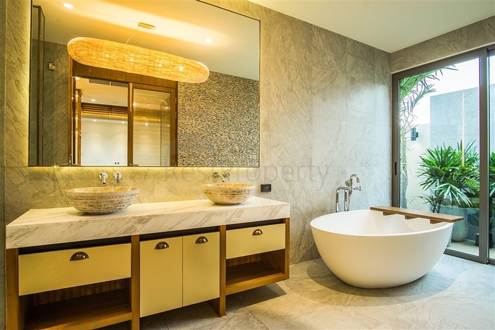 Kiara Reserve Residence Villa