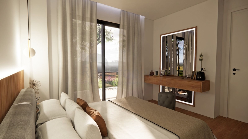 Villen in der malerischen Gegend von Turkbükü, umgeben von dichtem Grün. 