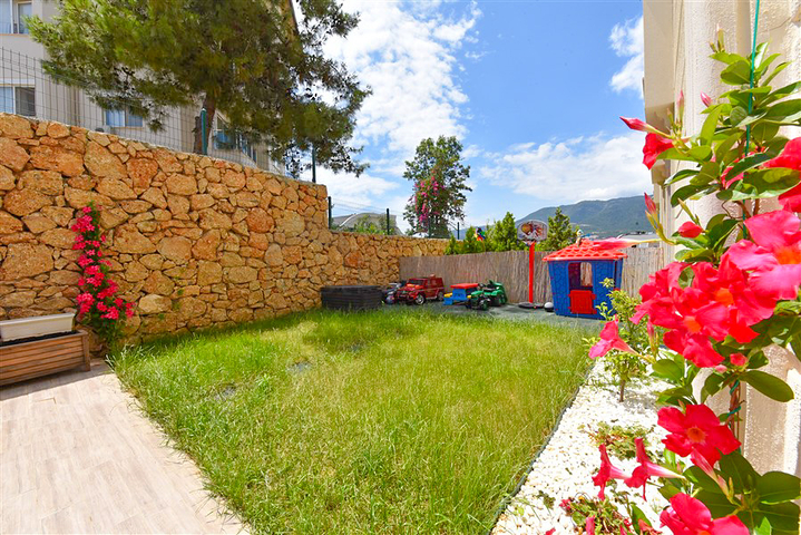 3+1 Maisonette-Wohnung mit eigenem Garten