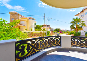 3+1 Maisonette-Wohnung mit eigenem Garten