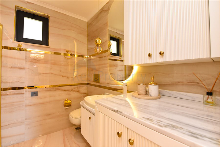 5+1 Design renovierte Villa