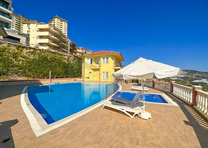 5+1 Design renovierte Villa