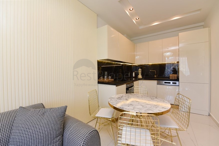 1+1-Wohnung 300 m vom Kleopatra-Strand entfernt