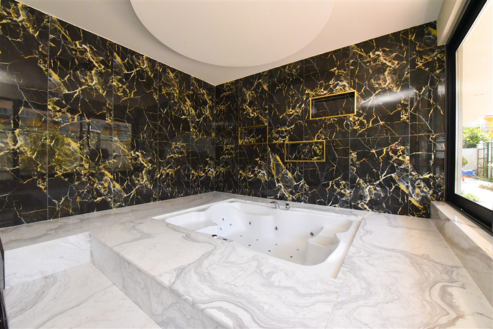 1+1-Wohnung 300 m vom Kleopatra-Strand entfernt