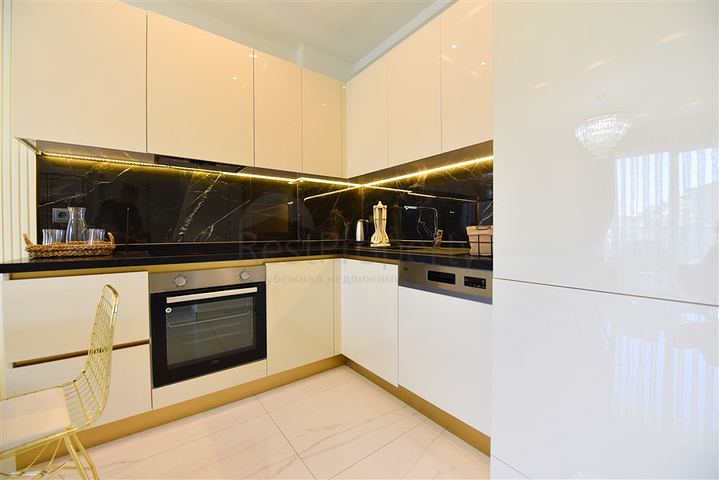 1+1-Wohnung 300 m vom Kleopatra-Strand entfernt