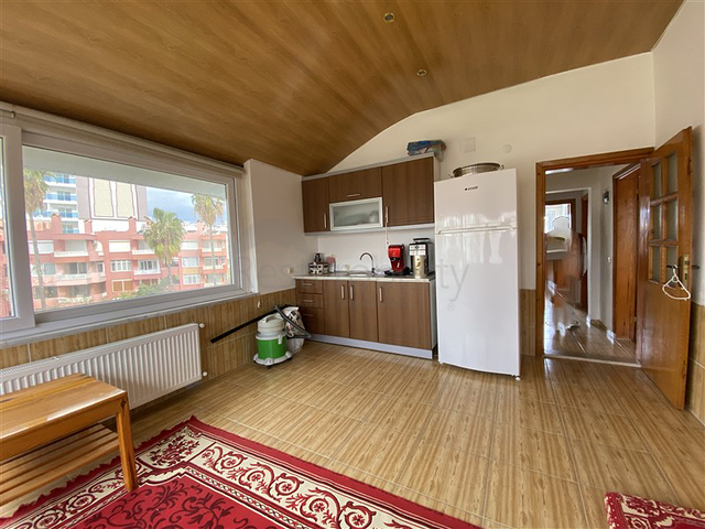 Villa 6+2 mit Pool in Konakli