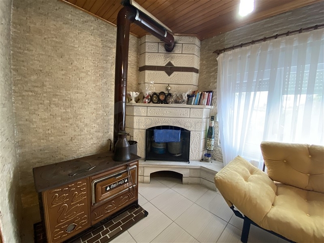 Villa 6+2 mit Pool in Konakli