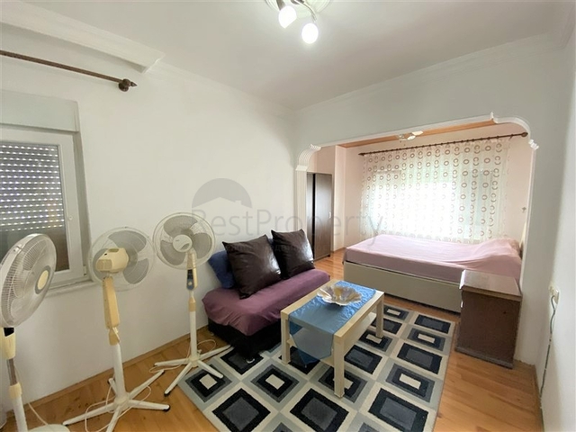 Villa 6+2 mit Pool in Konakli