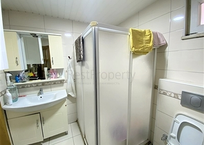 Villa 6+2 mit Pool in Konakli