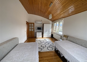 Villa 6+2 mit Pool in Konakli