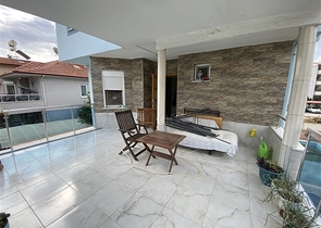 Villa 6+2 mit Pool in Konakli