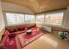 Villa 6+2 mit Pool in Konakli