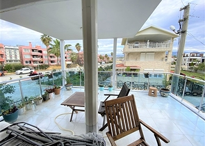 Villa 6+2 mit Pool in Konakli