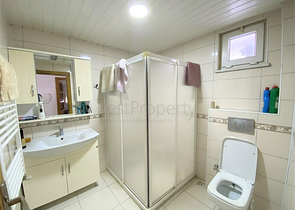 Villa 6+2 mit Pool in Konakli