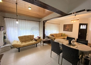 Villa 6+2 mit Pool in Konakli