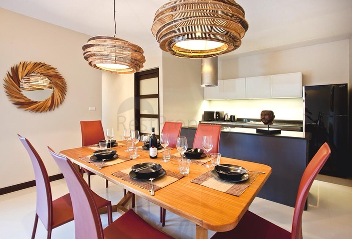 Villen mit eigenem Pool im gemütlichen Stadtteil Rawai