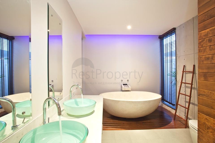 Villen mit eigenem Pool im gemütlichen Stadtteil Rawai