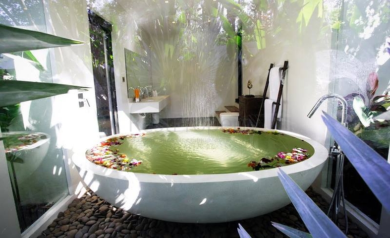 Villen mit eigenem Pool im gemütlichen Stadtteil Rawai