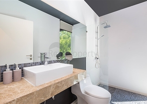 Luxuriöse Villen und Apartments in der exklusiven Gegend von Bang Tao