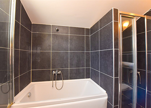 Geräumiges Penthouse vom Eigentümer 3+1 mit separater Küche 200 Meter vom Meer entfernt in der Nähe von Oba