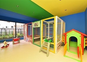 1+1 möblierte Wohnung in einem neuen Komplex auf Cleopatra