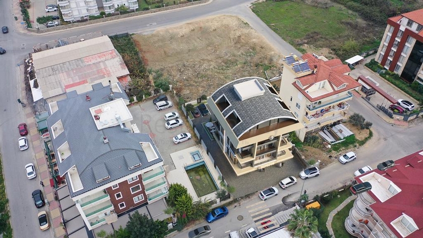 Penthouse 2+1 in Verbindung mit der Infrastruktur im Bezirk Oba