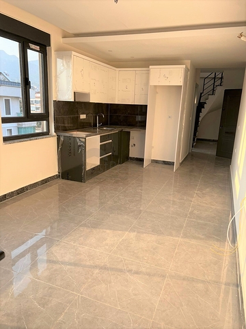 Penthouse 2+1 in Verbindung mit der Infrastruktur im Bezirk Oba