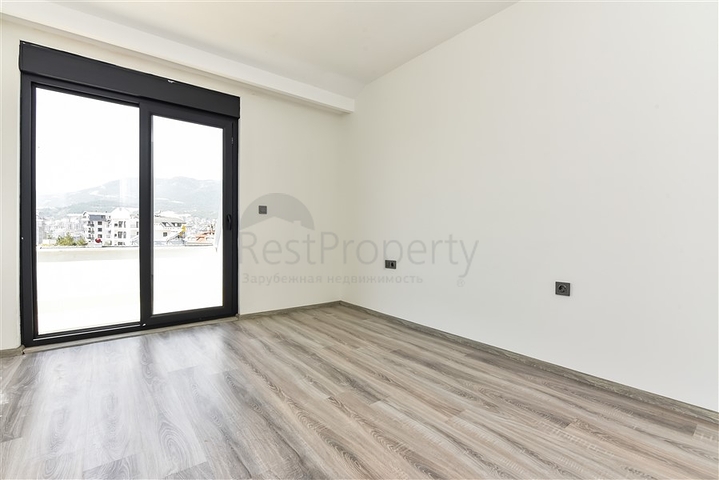 Geräumige Wohnung im neuen Komplex des Bezirks Oba