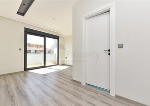 Geräumige Wohnung im neuen Komplex des Bezirks Oba