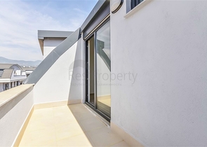 Geräumige Wohnung im neuen Komplex des Bezirks Oba