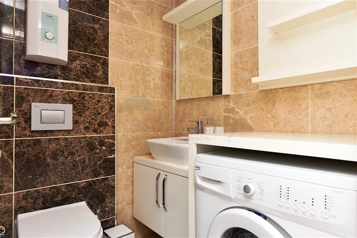 1+1 Wohnung im Stadtteil Mahmutlar, nur 350 Meter vom Meer entfernt 