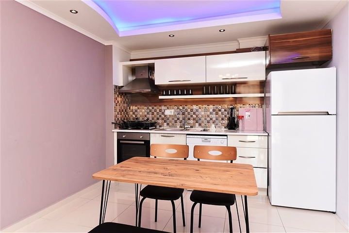 1+1 Wohnung im Stadtteil Mahmutlar, nur 350 Meter vom Meer entfernt 