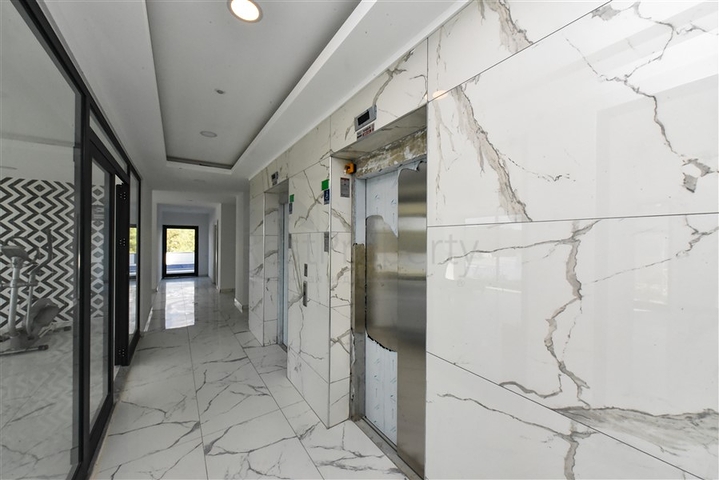 1+1 Wohnung in einem neuen Komplex im Stadtteil Avsallar