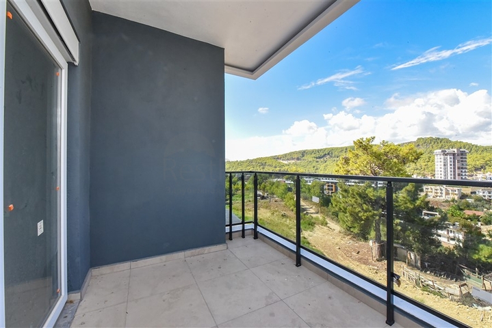 1+1 Wohnung in einem neuen Komplex im Stadtteil Avsallar