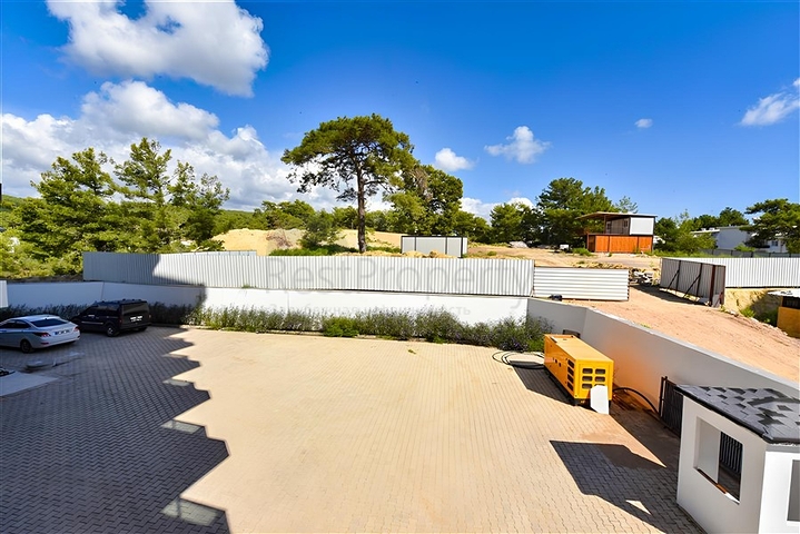 1+1 Wohnung in einem neuen Komplex im Stadtteil Avsallar