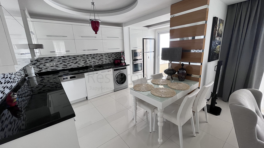 Schicke Duplex 3+1 im Komplex