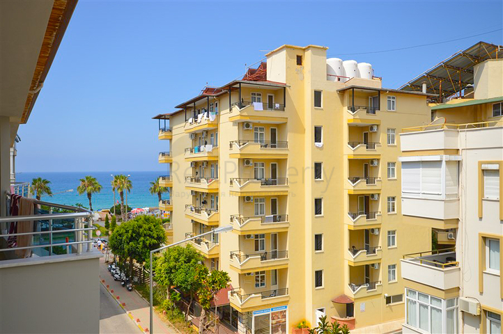 Duplex-Penthouse 3+1 100 m vom Meer entfernt