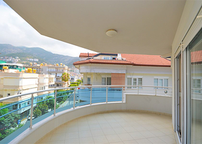 Duplex-Penthouse 3+1 100 m vom Meer entfernt